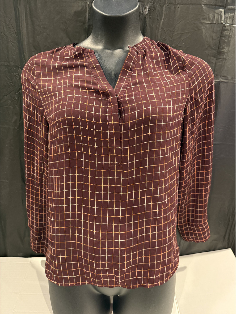 The Limited Plaid Long Sleeve Blouse Burgundy Red Women's Size L lightweight